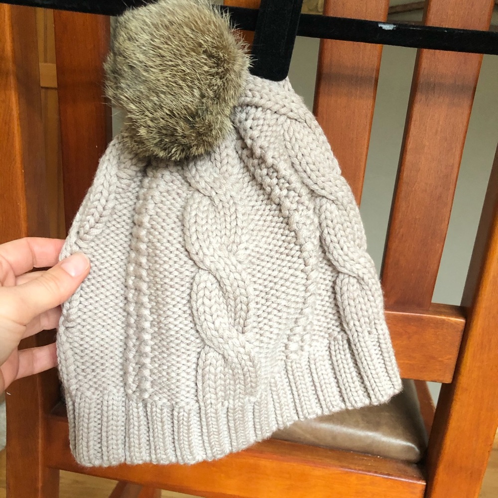 Tory Burch 100% cashmere hat with real rabbit fur